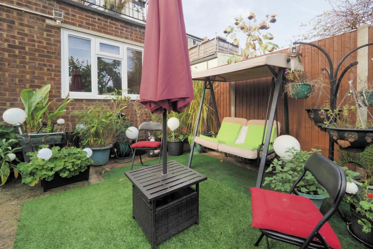 Appartamento Stunning, Large 1 Bed Riverside Flat Londra