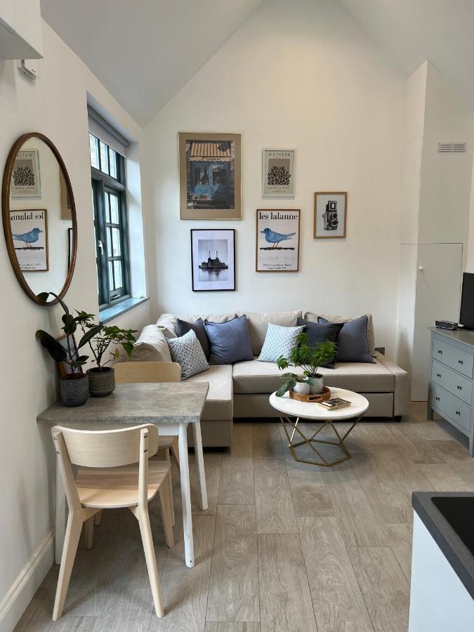 Forge - Pretty 1 Bedroom With Free Off Street Parking Lejlighed *