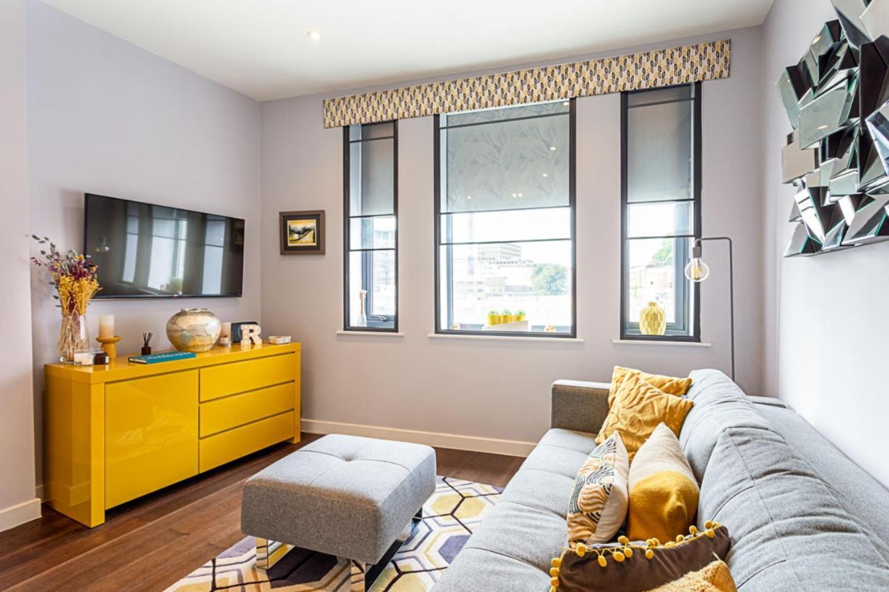 Apartment Exmouth Market London