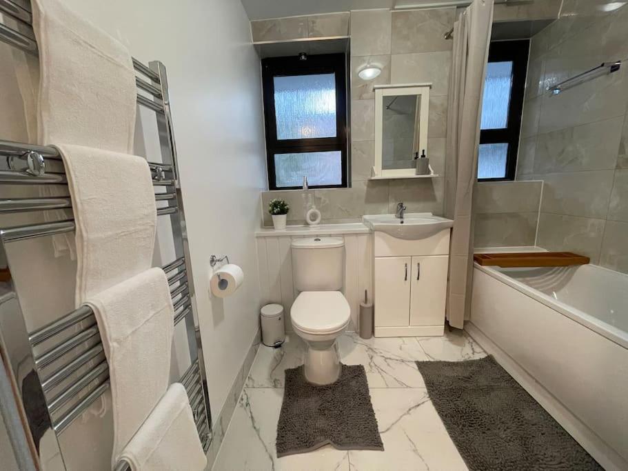 Lägenhet Lovely 2 Bedroom Available In Shoreditch London