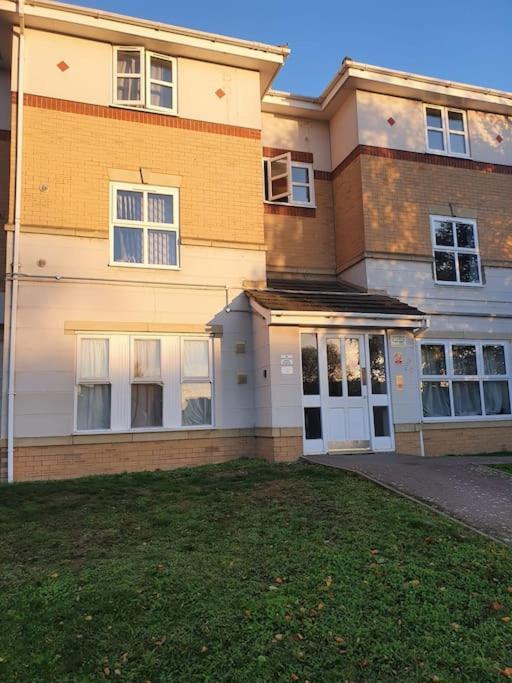 Appartement Lovely 2-bedroom With Indoor Fire Place