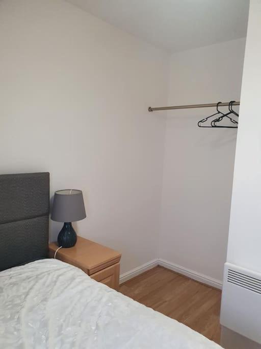 Lovely 2-bedroom With Indoor Fire Place *