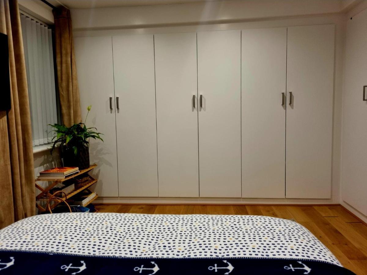 Live Like A Celebrity On Millionaire's Row Rum i privatbostad London