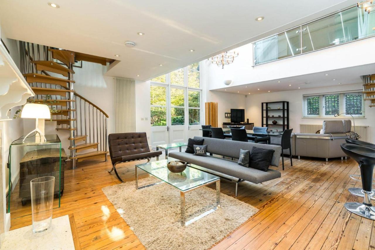 Unique 2 Bedroom Converted Artists Studio Holiday home *