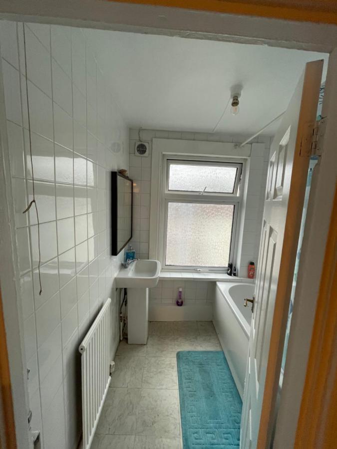 Elmdene Road - Large * London