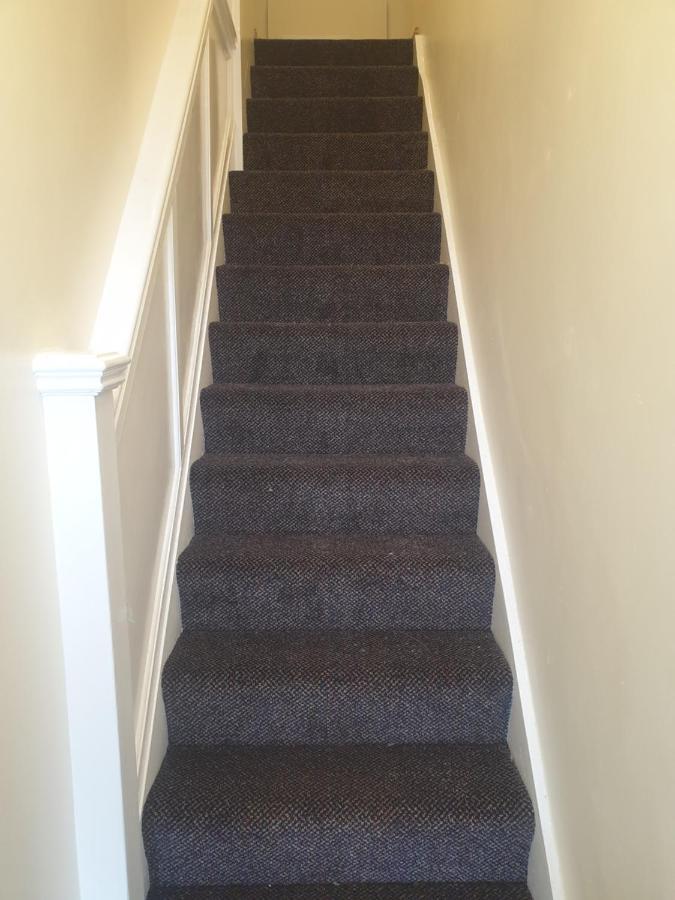 Luxury 3 Bedroom Flat 1min Walk From Underground, With Free Parking Sleeps X10 Lägenhet London