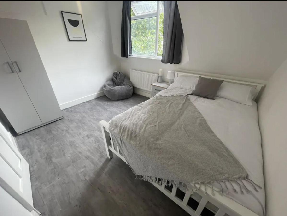 Charming 2 Bed Flat On Tower Bridge Appartamento *