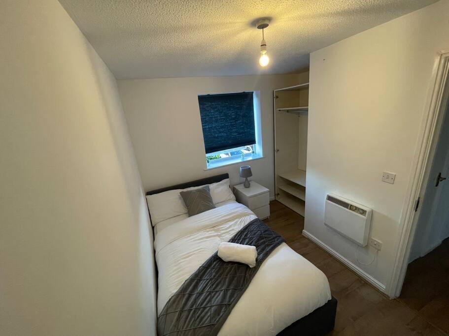 Lovely 2-bed Flat Along The River Thames Appartement *