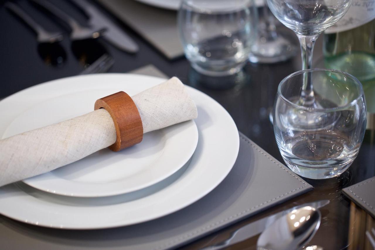 Avari - Winchester Collection London