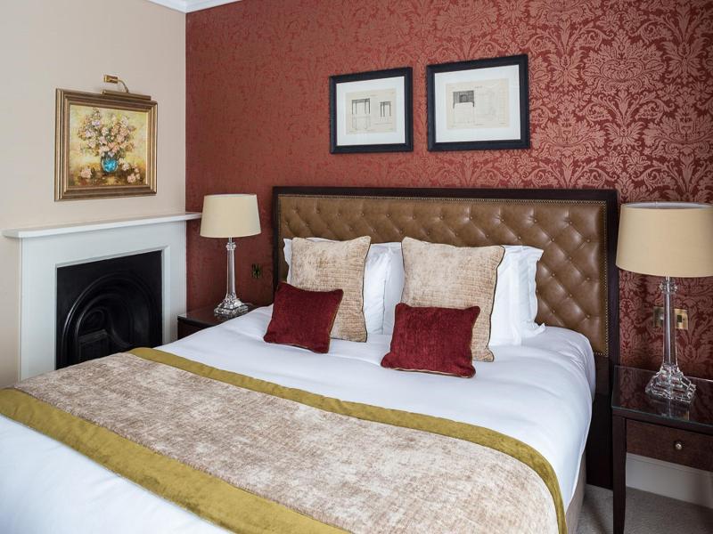 Oxford Hotell 3*