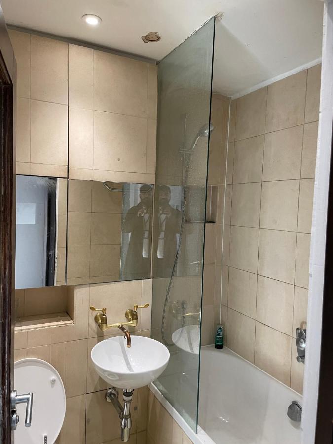 81 St Quintin Avenue Leilighet London