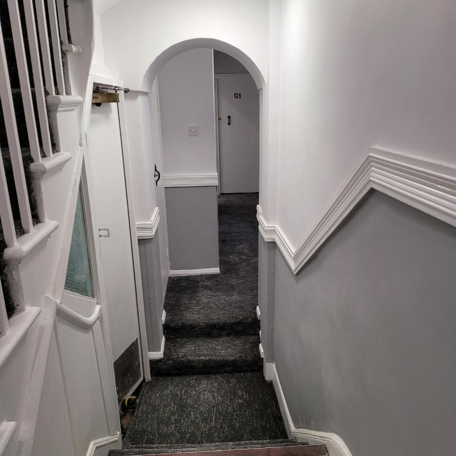 Argyle Square Hotel *