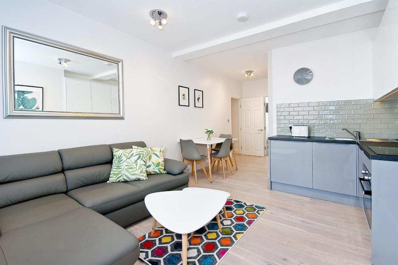F2 Greek Street By Living Feriehus *