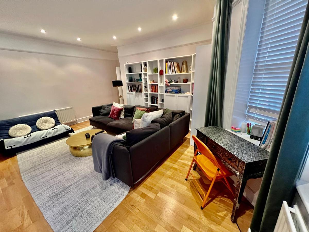 Spacious Flat With Huge Patio In Central Apartment