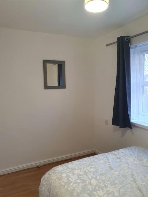 Lovely 2-bedroom With Indoor Fire Place *
