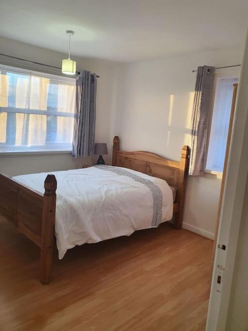 Lovely 2-bedroom With Indoor Fire Place * Londen