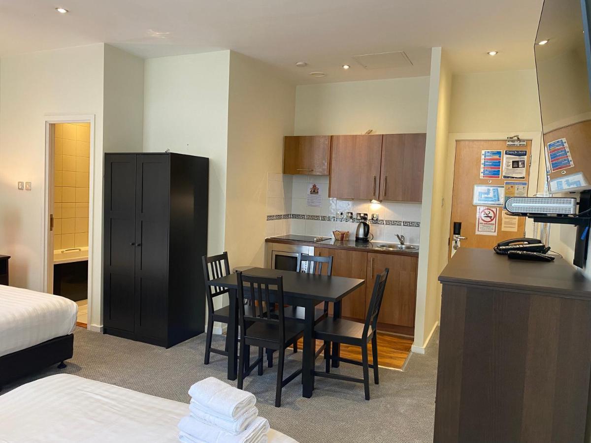 Grand Plaza Serviced Aparthotel 4*