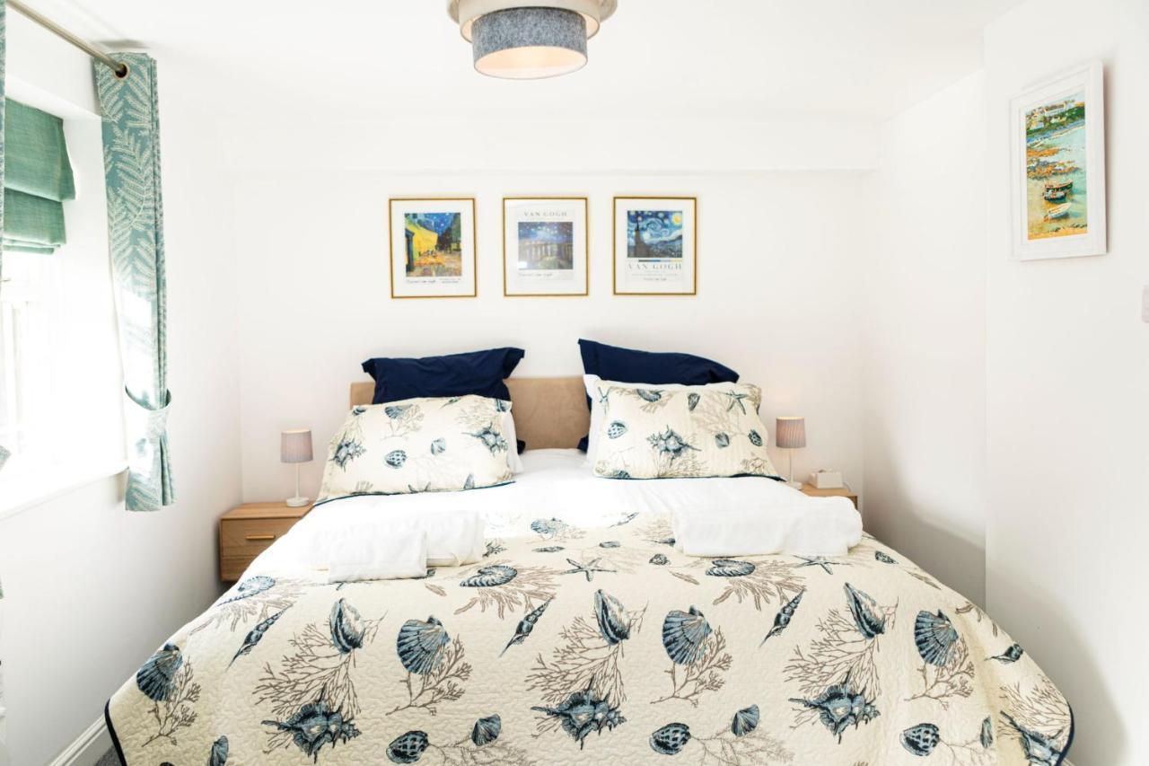 Pass The Keys - Modern Flat In South