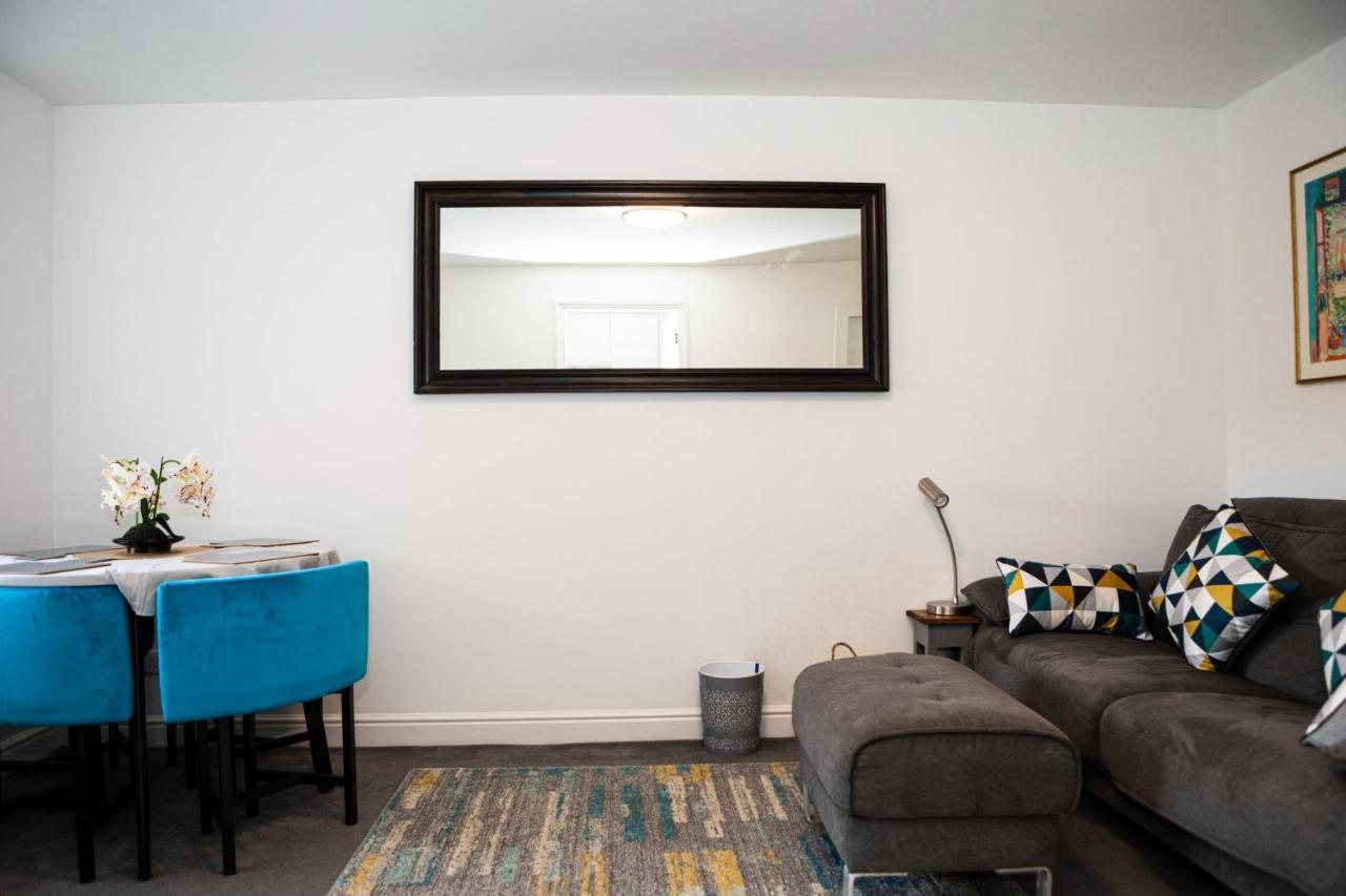 Pass The Keys - Modern Flat In South * London
