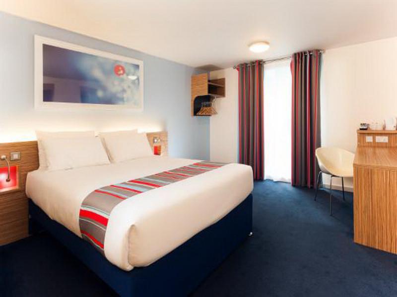 Travelodge Waterloo Hotell 3*