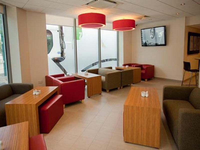 Travelodge Waterloo Hotell London