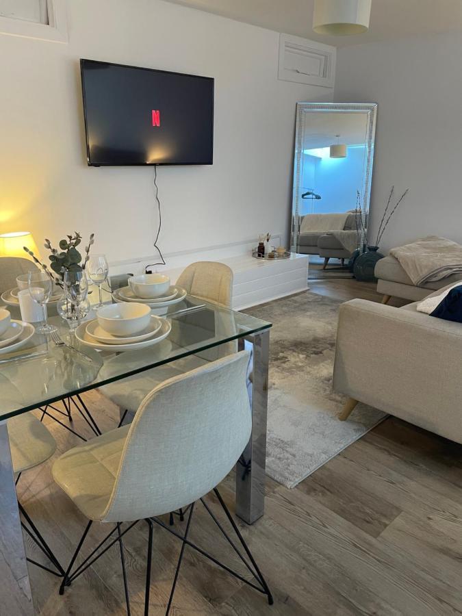Modern In Popular South Kensington Location Appartement