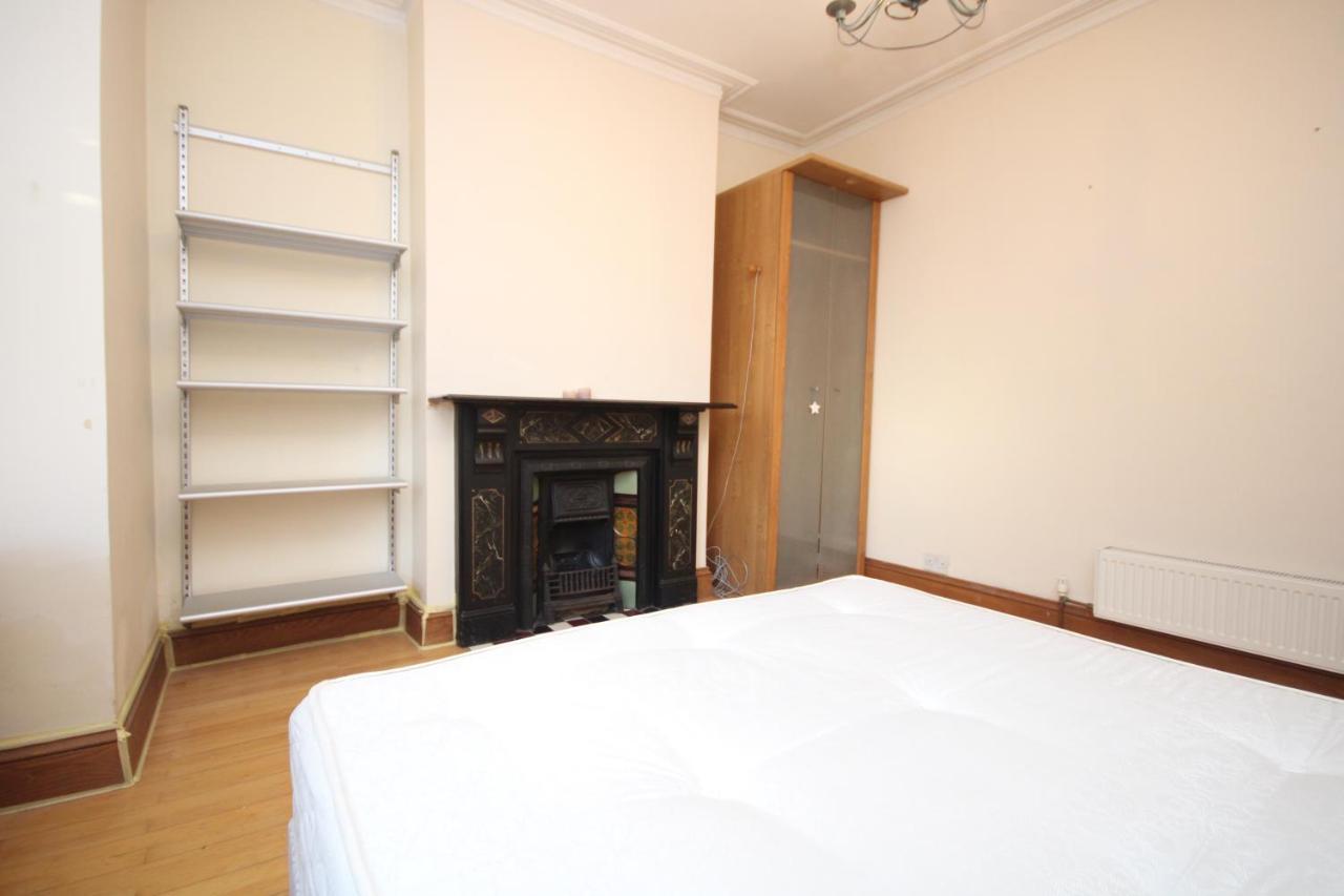 Three Bedroom Flat With Garden In Fulham Appartement *