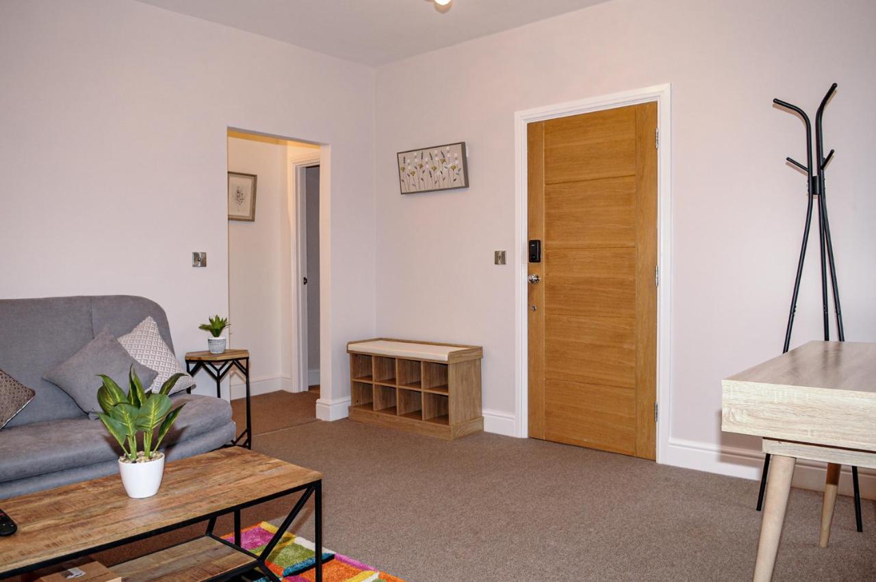 Luxury 5 Star - Parking, Garden, Nr Greater Metro Stations Appartement