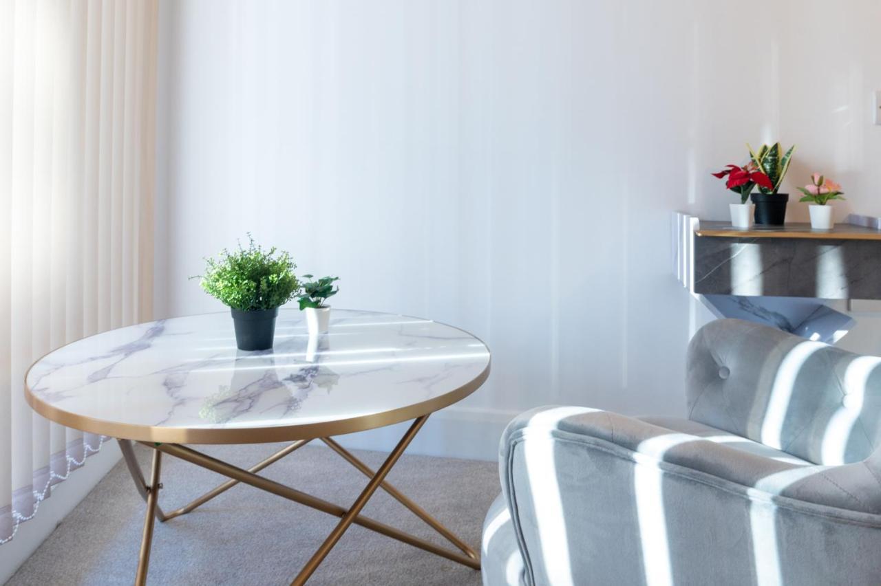 Luxury 2 Bedrooms - 2 Bathrooms - F5 Apartment