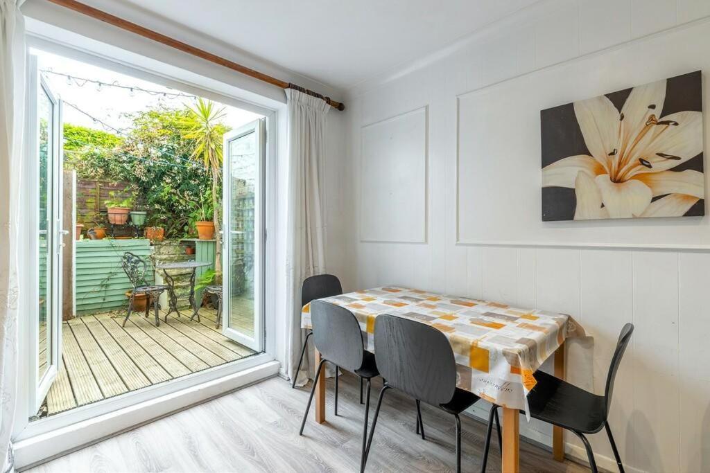 Appartement Lovely West Entire Londen