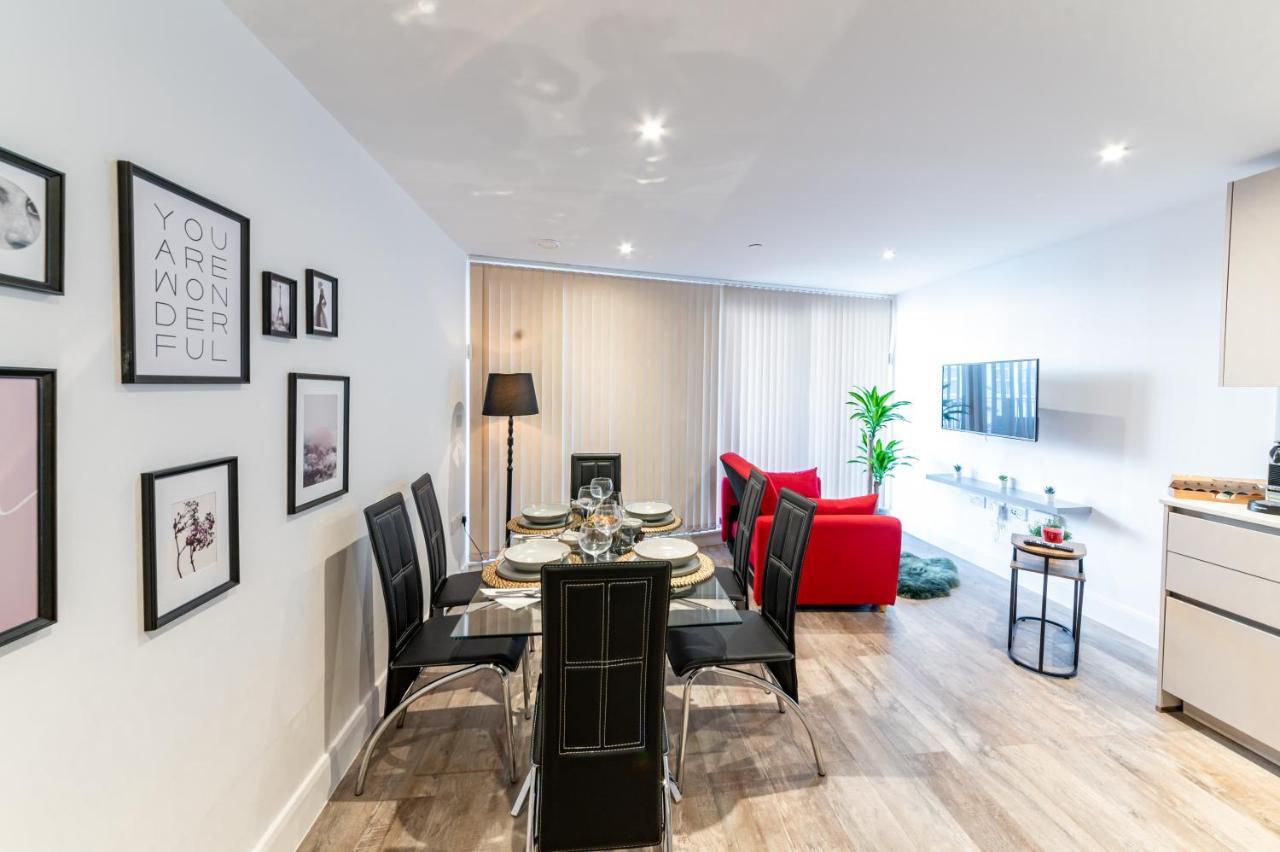 Luxury 2 Bedrooms - 2 Bathrooms - F5 London