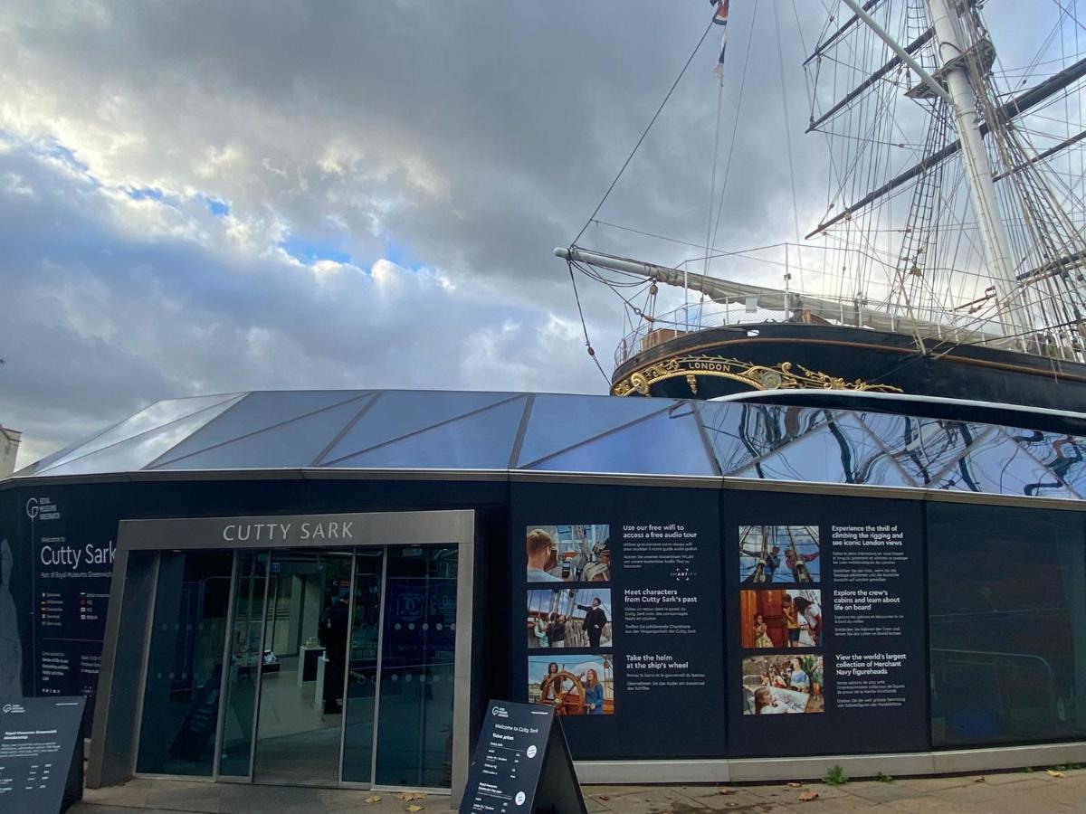 2-bedroom Flat In Cutty-sark, Greenwich ! Leilighet *