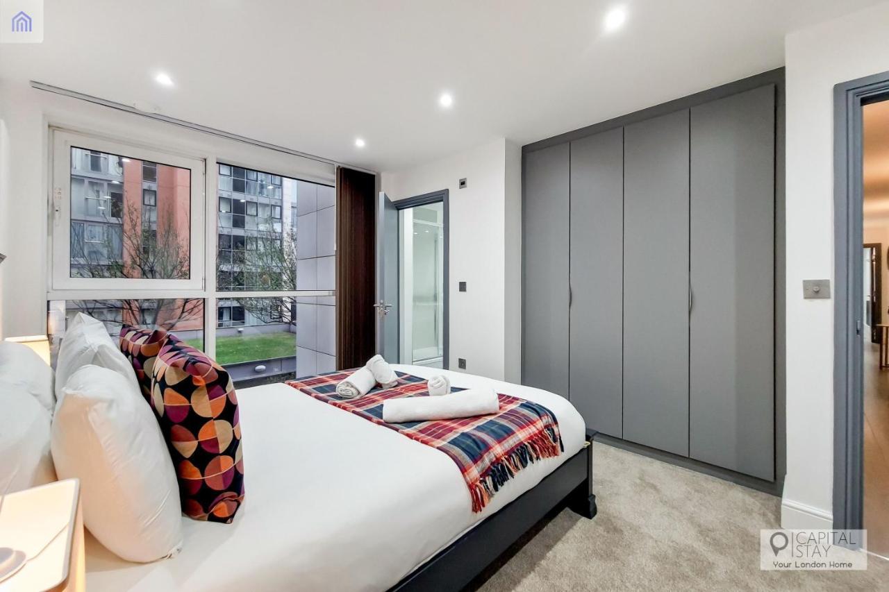 Free Parking - Stylish Three Bedroom By Excel Lägenhet