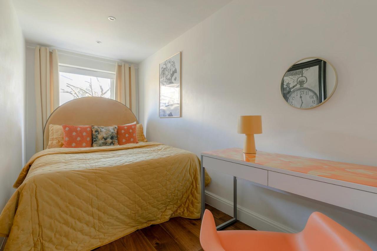 Notting Hill & Hyde Park Exclusive West-end Serene Designer Family 5bed4bath Appartement