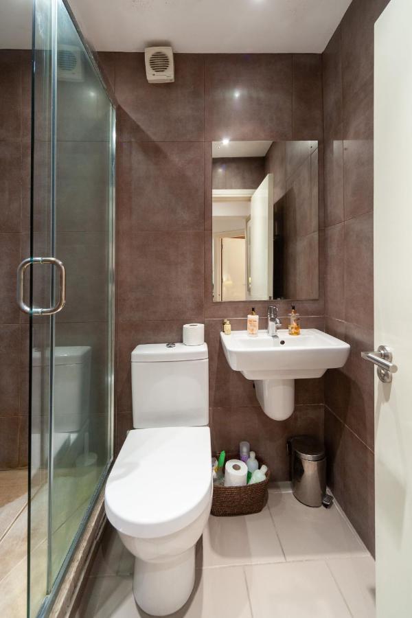 Lovely Double W Private Bathroom In Chelsea Ferienhaus London