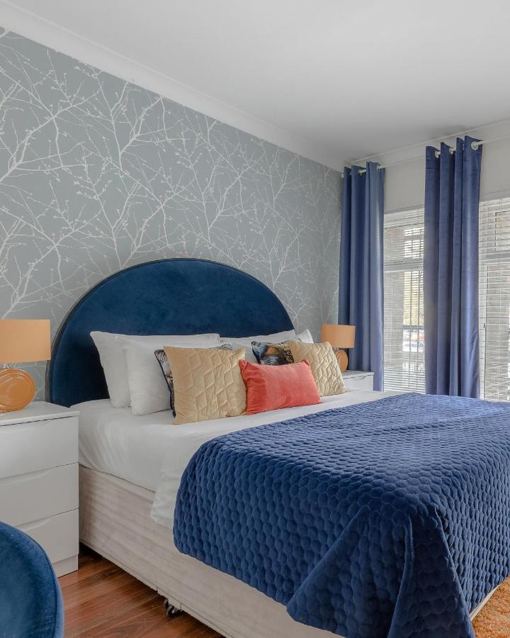 Notting Hill & Hyde Park Exclusive West-end Serene Designer Family 5bed4bath Appartement Londen