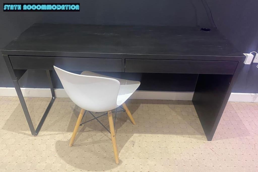 New Unique 2bedroom In Canary Wharf Apartment London