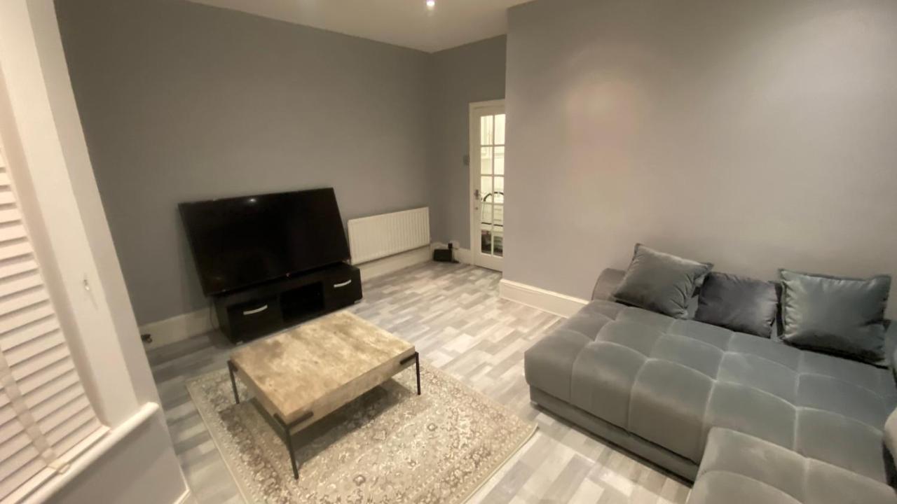 Snug 1 Bedroom Flat Londen