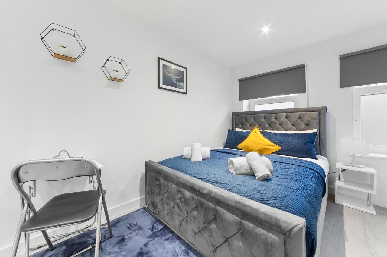 Crystal Palace Suites Affittacamere *