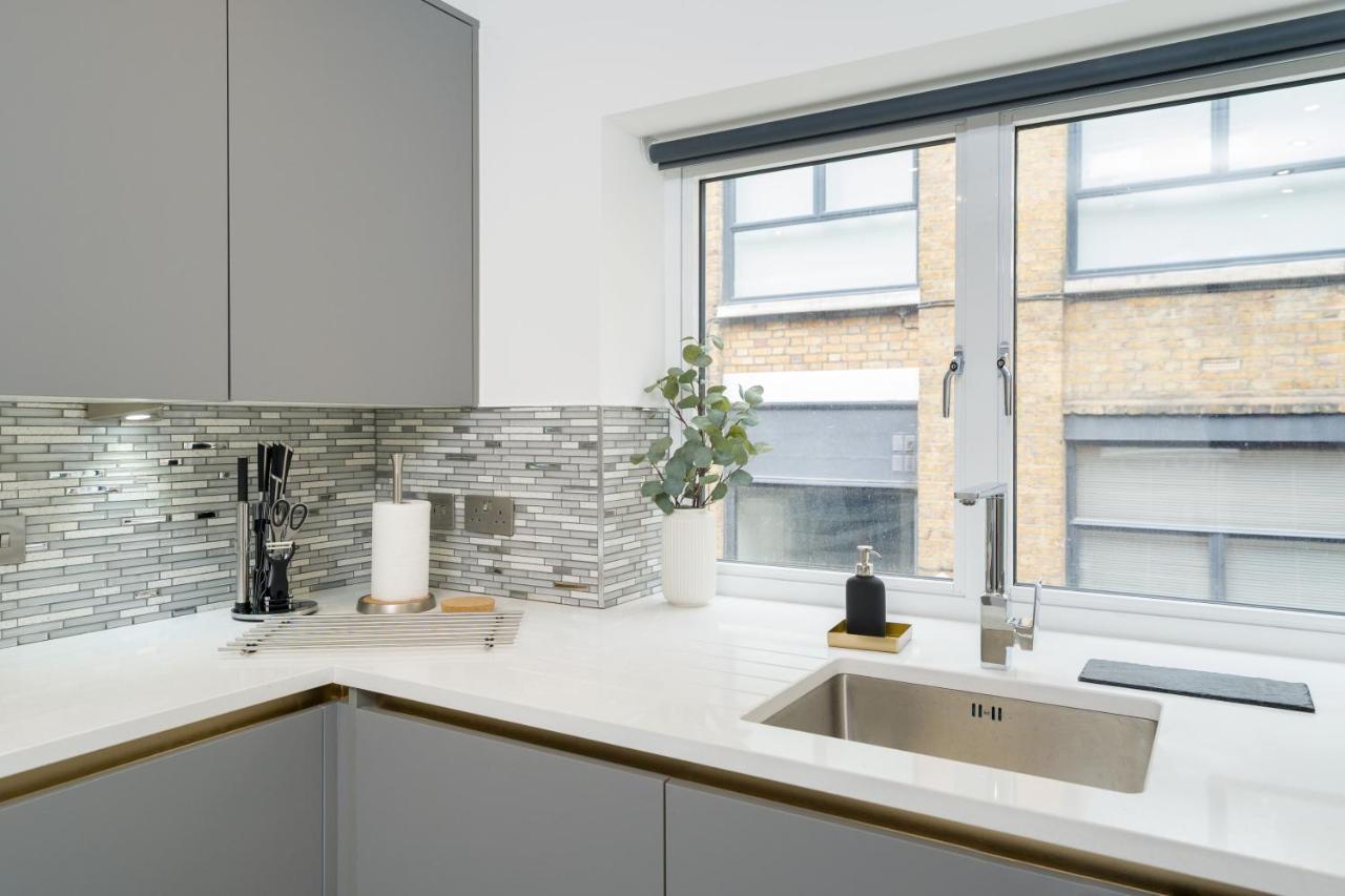 Oxford Street 2 Bedr, 3 Beds, 2,5 Bath, 2 Min Subway Londen