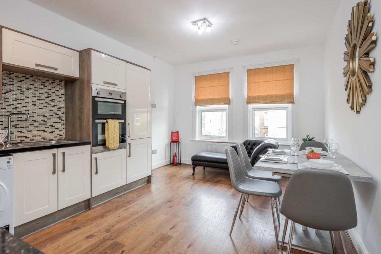Appartement Entire Lovely Family With Parking, Wifi, Netflix, Self Check-in