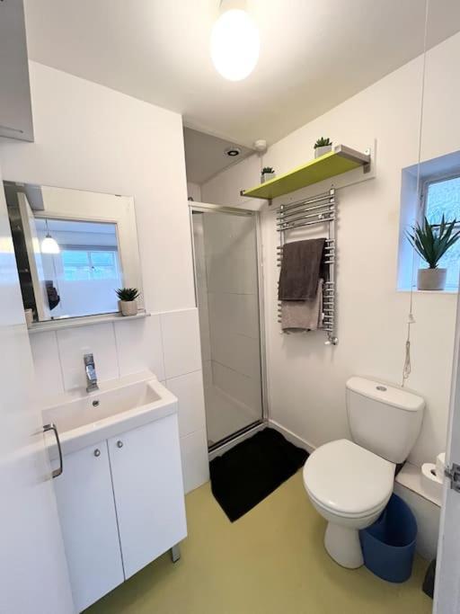 Cosy Apt 5mins Walk From Station Lägenhet *