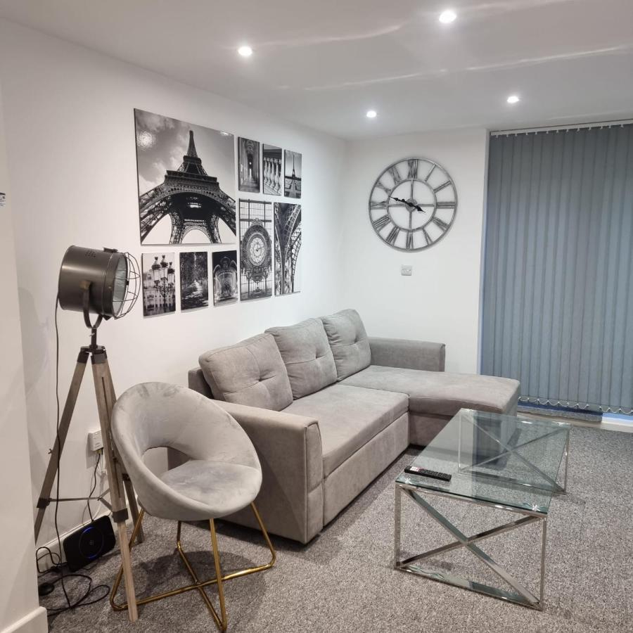 Classic 2 Bed In Oldkent Road Appartamento *