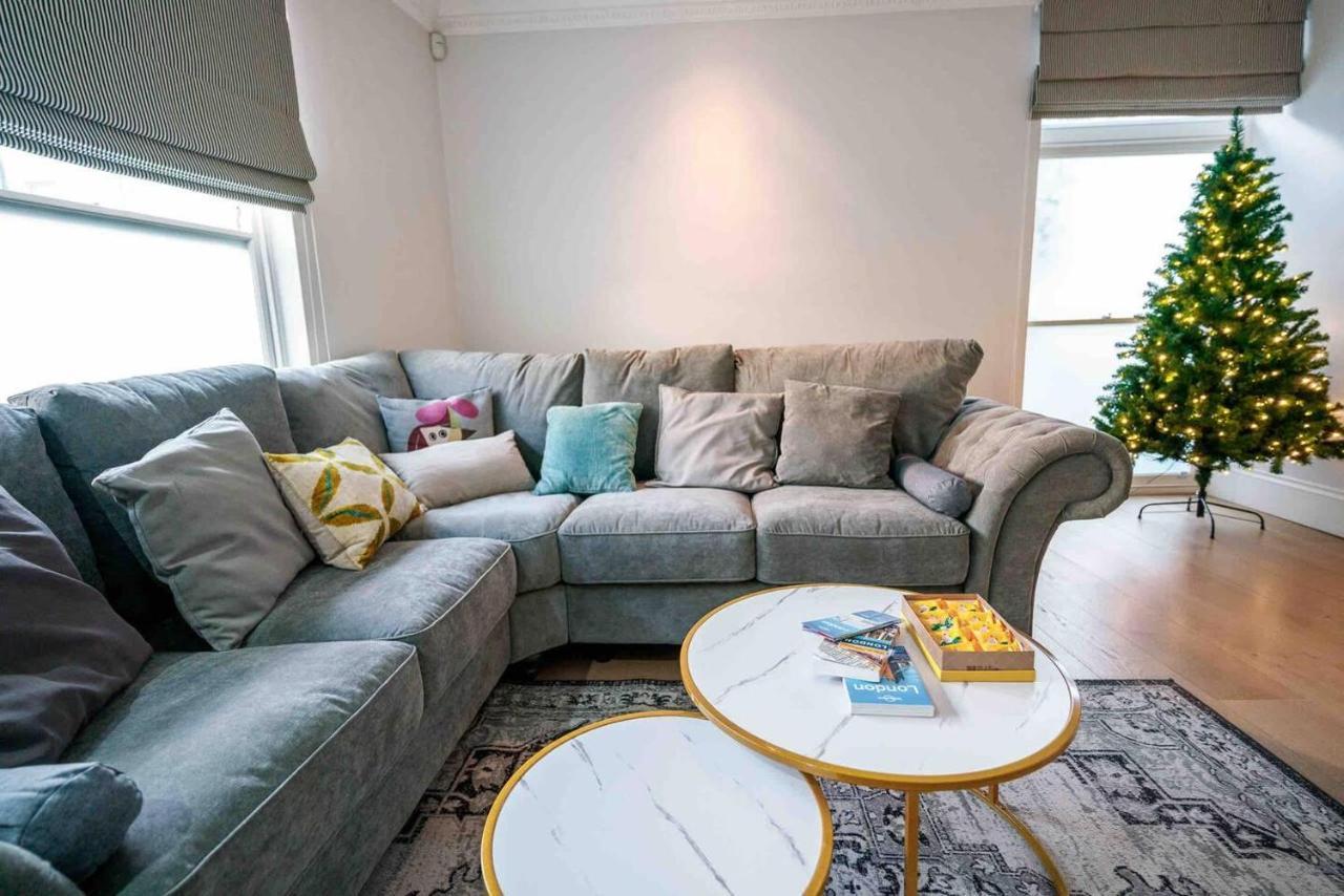 Feriehus Spacious & Modern 3brs House In