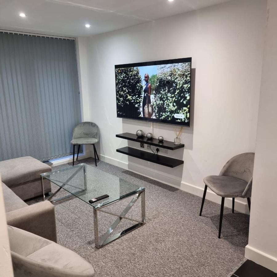 Classic 2 Bed In Oldkent Road Appartamento *