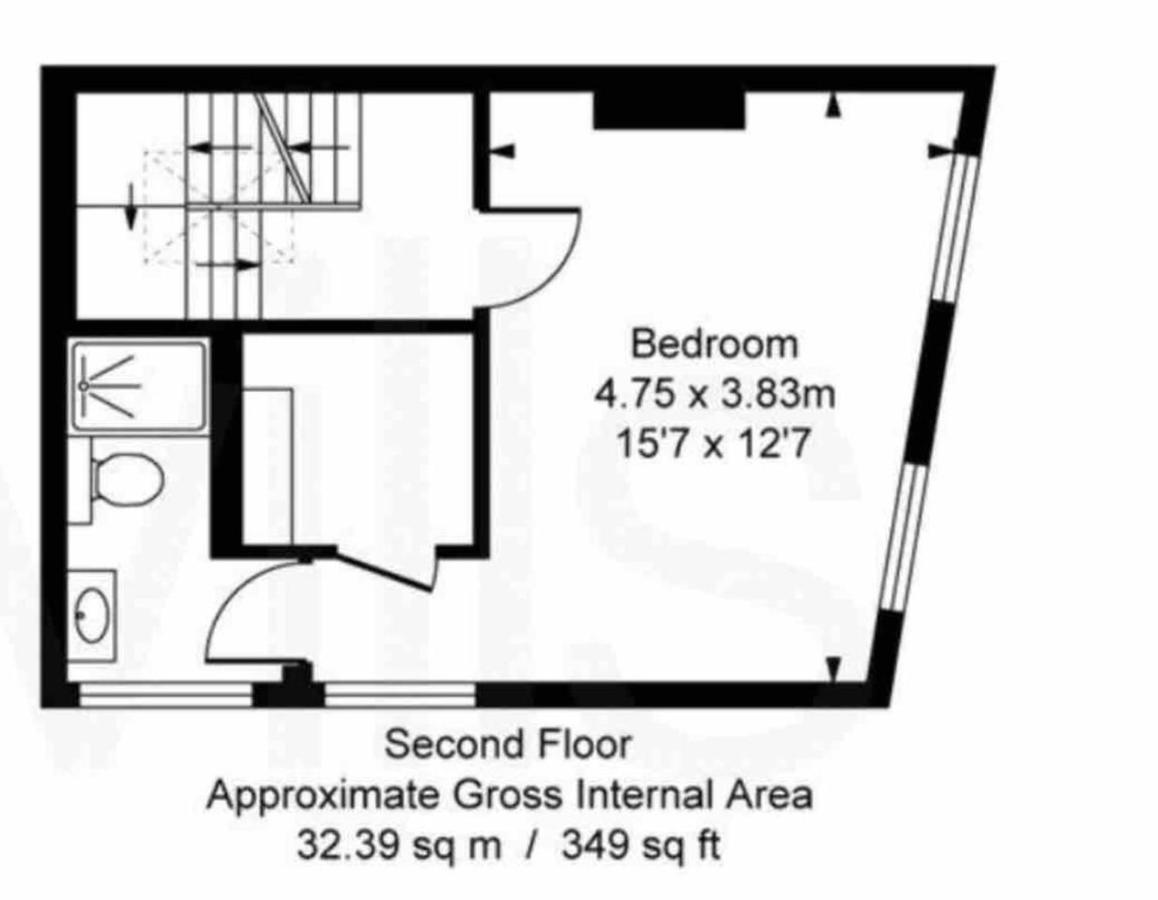 Feriehus Spacious & Modern 3brs House In London