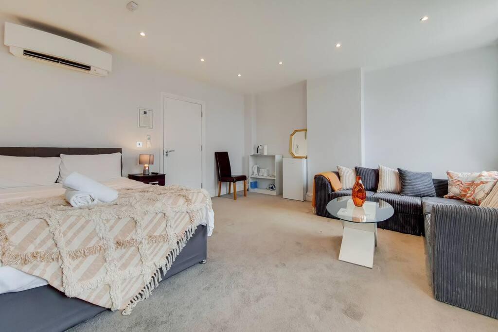 Fabulous Deluxe King With Air-conditioning * London