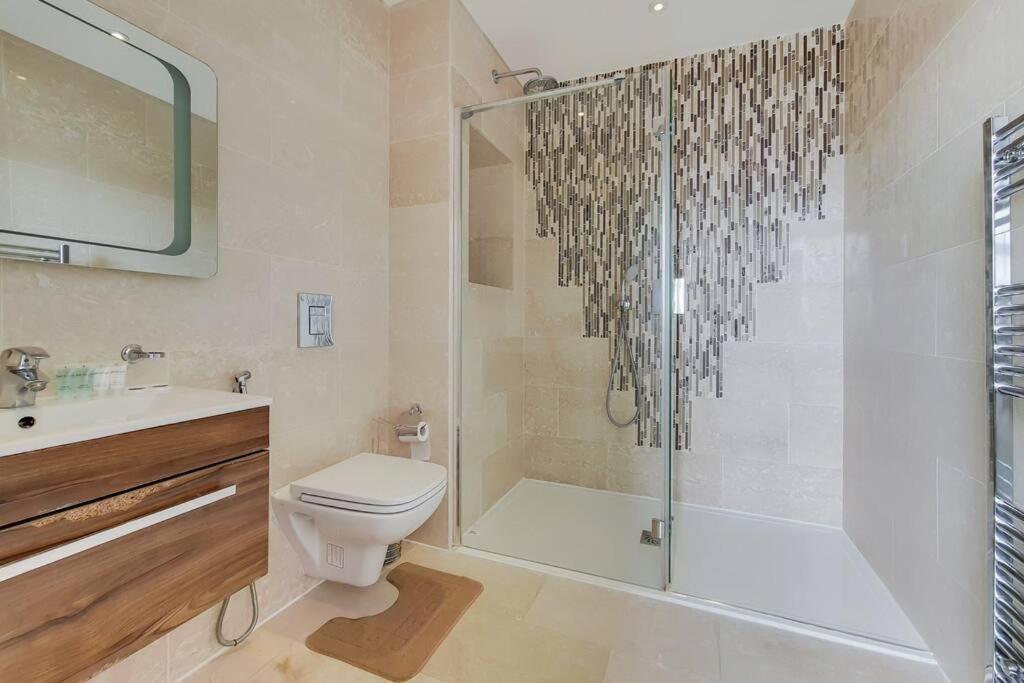Holiday home Fabulous Deluxe King With Air-conditioning *