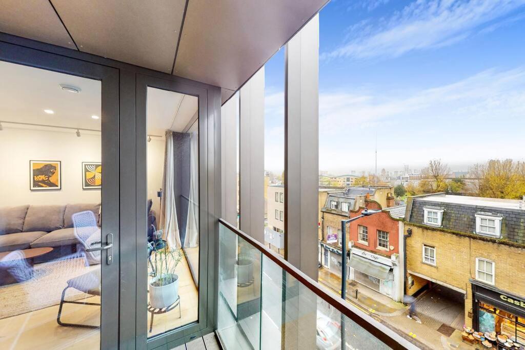 Apartment Modern 1 Bed Flat With Balcony In Kensal London