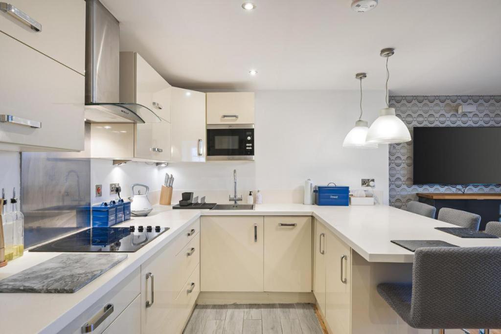 Modern 2 Bedroom Flat Fulham London